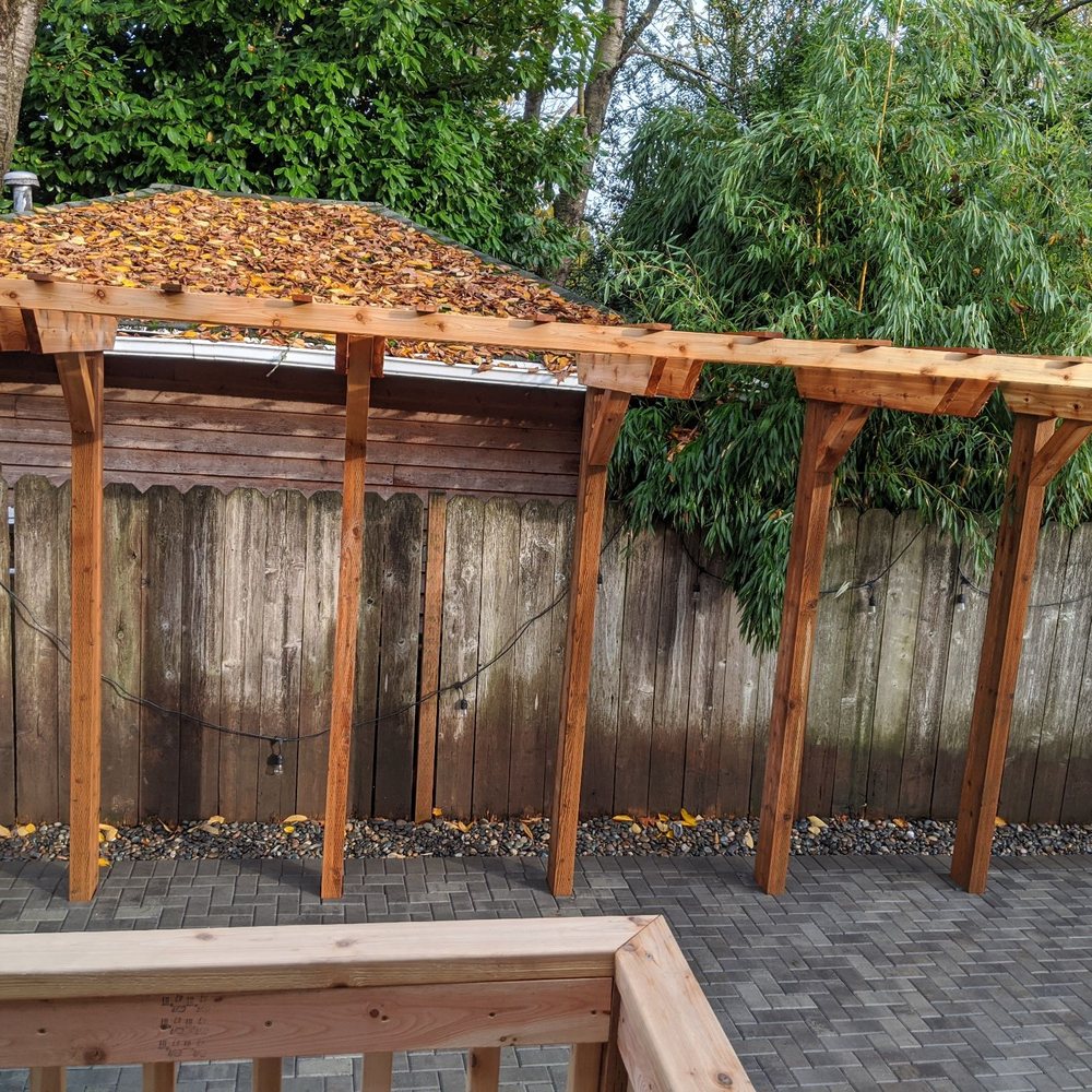 Simple Lawns Landscape Design - Finished pergola - Irrigation Near Me - Vancouver, Washington