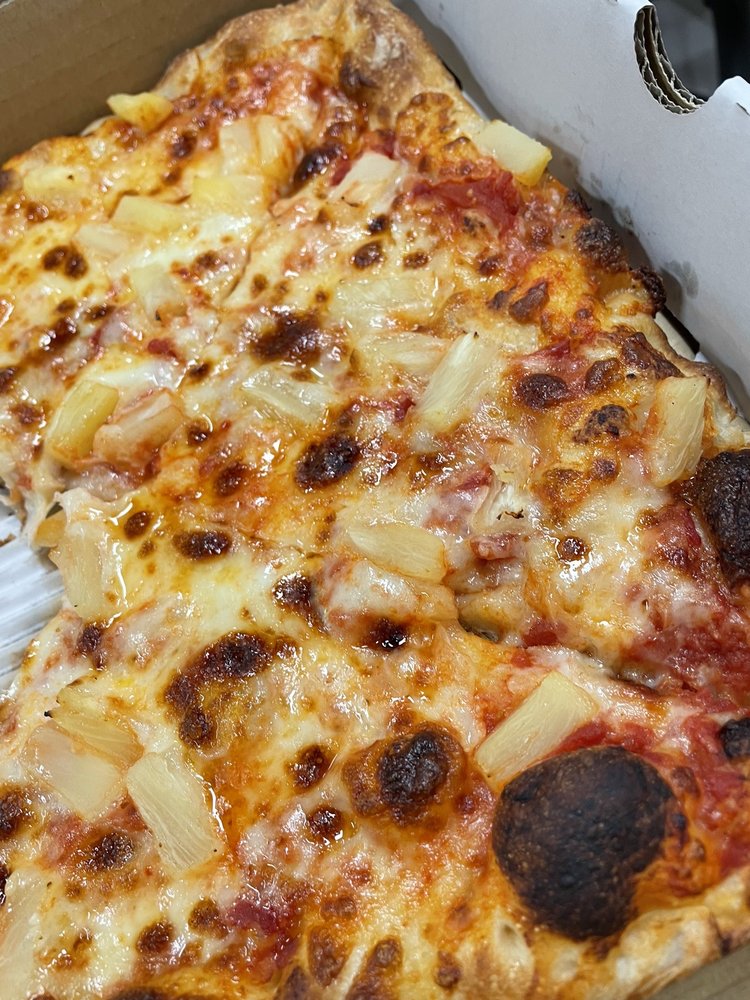 Food from 1010 Pizza & Grill