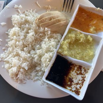 Savoy Kitchen - Hainan chicken (white meat) with rice & sauces - Asian Fusion Near Me - Alhambra, California Savoy Kitchen - Hainan chicken (white meat) with rice & sauces - Asian Fusion Near Me - Alhambra, California