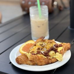 Flutter & Buzz Cafe - The Breakfast Boat Croissant