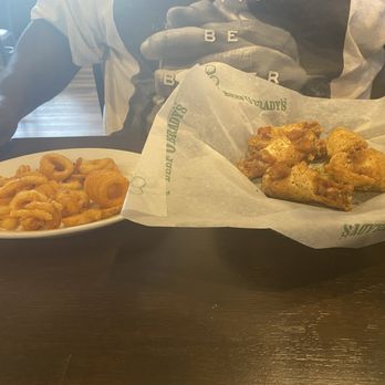 Beef 'O' Brady's - Lemon pepper Wings - Sports Bars Near Me - Birmingham, Alabama