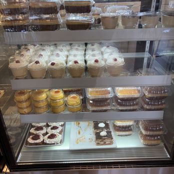El Sitio Restaurant and Bakery - Postres - Bakeries Near Me - Royal Palm Beach, Florida