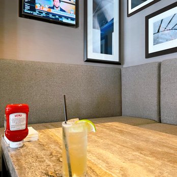 Hillside Tavern - American Near Me - San Rafael, California Hillside Tavern - American Near Me - San Rafael, California