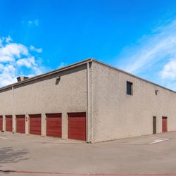 StorQuest Self Storage