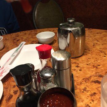 Jade Garden - Omg so gross chili sauce and food got hairs.They just took the chili sauce and food but they still charge us. Waiters don't care. - Dim Sum Near Me - Seattle, Washington