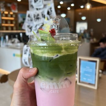 Êmm Cafe - Springberry Matcha - Cafes Near Me - Houston, Texas