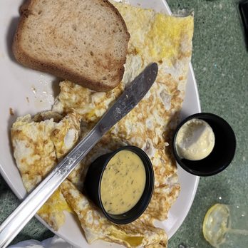 Layton's on 92nd - Seafood Omelette - Breakfast & Brunch Near Me - Ocean City, Maryland