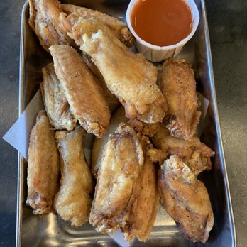Parallel 49 Brewing - Wings $17 - Breweries Near Me - Vancouver, British Columbia
