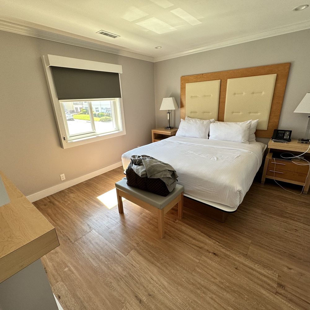 The Millwood - Bedroom - Hotels Near Me - Millbrae, California The Millwood - Bedroom - Hotels Near Me - Millbrae, California