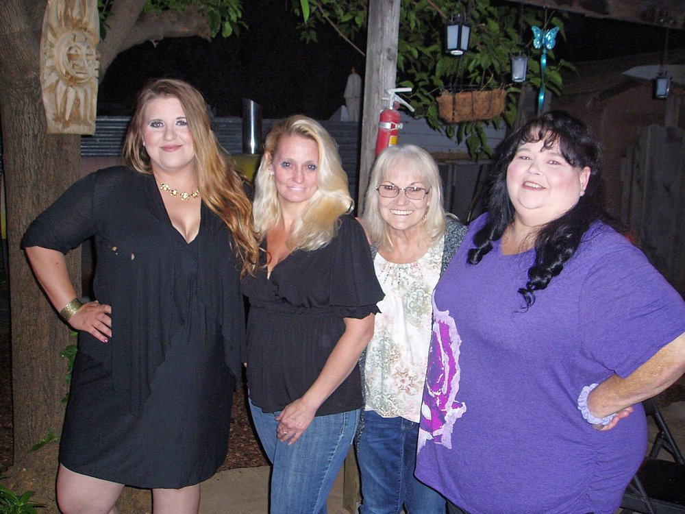 WONDERLAND TAVERN Updated September 2024 15041 Wonderland Blvd