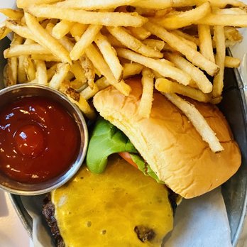 Cafe Roze - Hamburger and Dinner French Fries - Breakfast & Brunch Near Me - Nashville, Tennessee