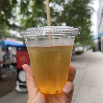 Toimoi Bakery - Passion fruit jasmine tea - Bakeries Near Me - Chantilly, Virginia Toimoi Bakery - Passion fruit jasmine tea - Bakeries Near Me - Chantilly, Virginia