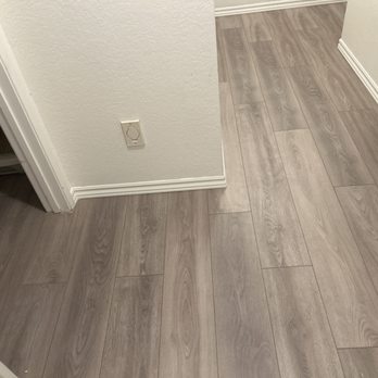 JD'S Quality Construction & Maintenance - Hallway and room flooring - General Contractors Near Me - Hesperia, California JD'S Quality Construction & Maintenance - Hallway and room flooring - General Contractors Near Me - Hesperia, California