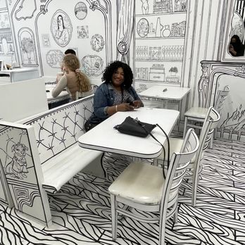 2d Restaurant - Seating area - Donuts Near Me - Chicago, Illinois 2d Restaurant - Seating area - Donuts Near Me - Chicago, Illinois
