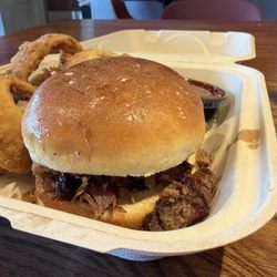 Sonny Bryan's Smokehouse at Dallas Aiport - Brisket sandwich
