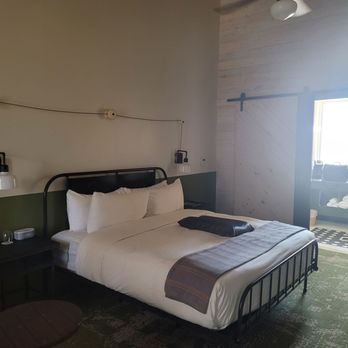 Cotton Court - Hotels Near Me - Lubbock, Texas