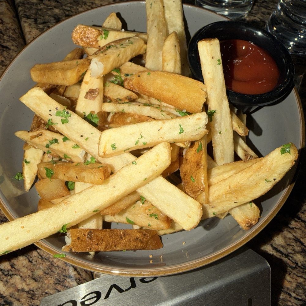 Barrel Riot - Truffle fries - Wineries Near Me - San Diego, California
