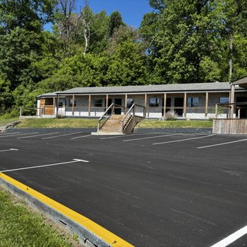 Grey Pine Lodge - Rooms. - Hotels Near Me - Waynesboro, Virginia Grey Pine Lodge - Rooms. - Hotels Near Me - Waynesboro, Virginia