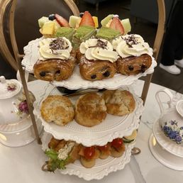 Afternoon tea set for 3