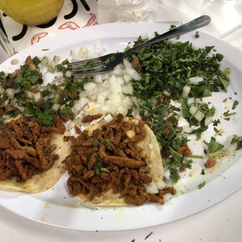 El Chucoviché - Al pastor, not very tasty. - Food Trucks Near Me - El Paso, Texas El Chucoviché - Al pastor, not very tasty. - Food Trucks Near Me - El Paso, Texas