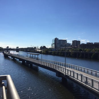 Schuylkill Banks - Is this the philly skyline??? :/ - Parks Near Me - Philadelphia, Pennsylvania Schuylkill Banks - Is this the philly skyline??? :/ - Parks Near Me - Philadelphia, Pennsylvania