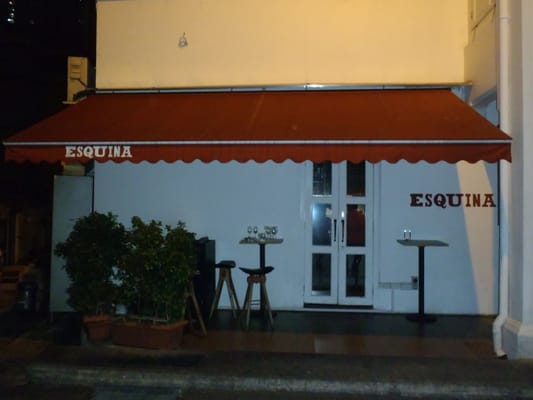 Esquina by null