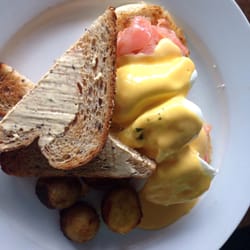 Eggs Benedict with Salmon