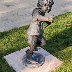 Cerritos Sculpture Garden - Join the Parade