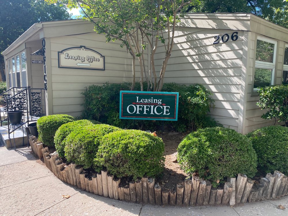 PECAN VALLEY APARTMENTS Updated September 2024 10 Photos 206 NW