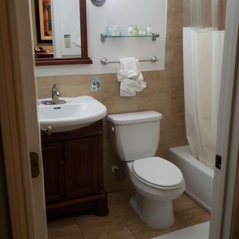 Brand Plaza Hotel - Hotels Near Me - Glendale, California
