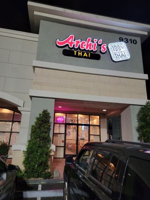 Archi’s Thai by null