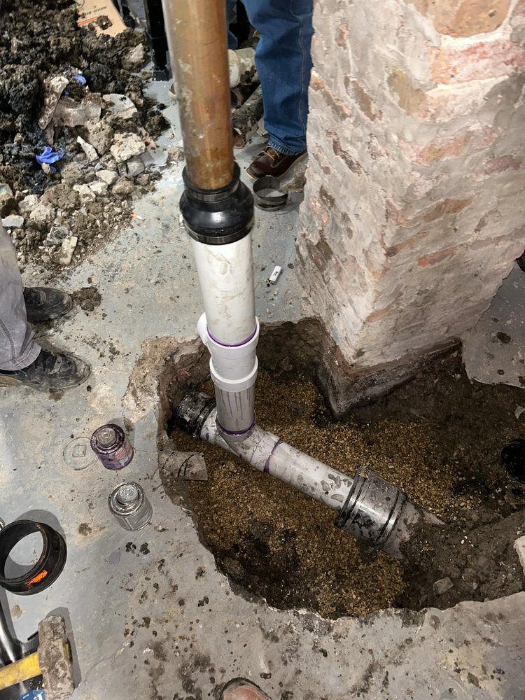 Slide of Tommy Tees Plumbing