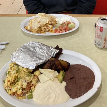 La Estación Restaurante - Salvadoreño breakfast and chicken quesadilla - Salvadoran Near Me - Leesburg, Virginia