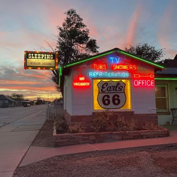 Earl's Rt 66 Motor Court - Hotels Near Me - Winslow, Arizona Earl's Rt 66 Motor Court - Hotels Near Me - Winslow, Arizona