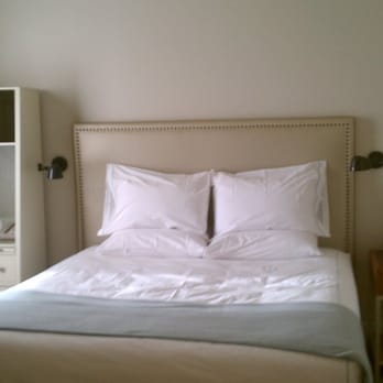 Hotel Parq Central - Rm 325 - Bed - Hotels Near Me - Albuquerque, New Mexico Hotel Parq Central - Rm 325 - Bed - Hotels Near Me - Albuquerque, New Mexico
