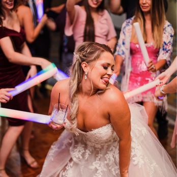 Wedding DJ Plus - DJs Near Me - Las Vegas, Nevada Wedding DJ Plus - DJs Near Me - Las Vegas, Nevada