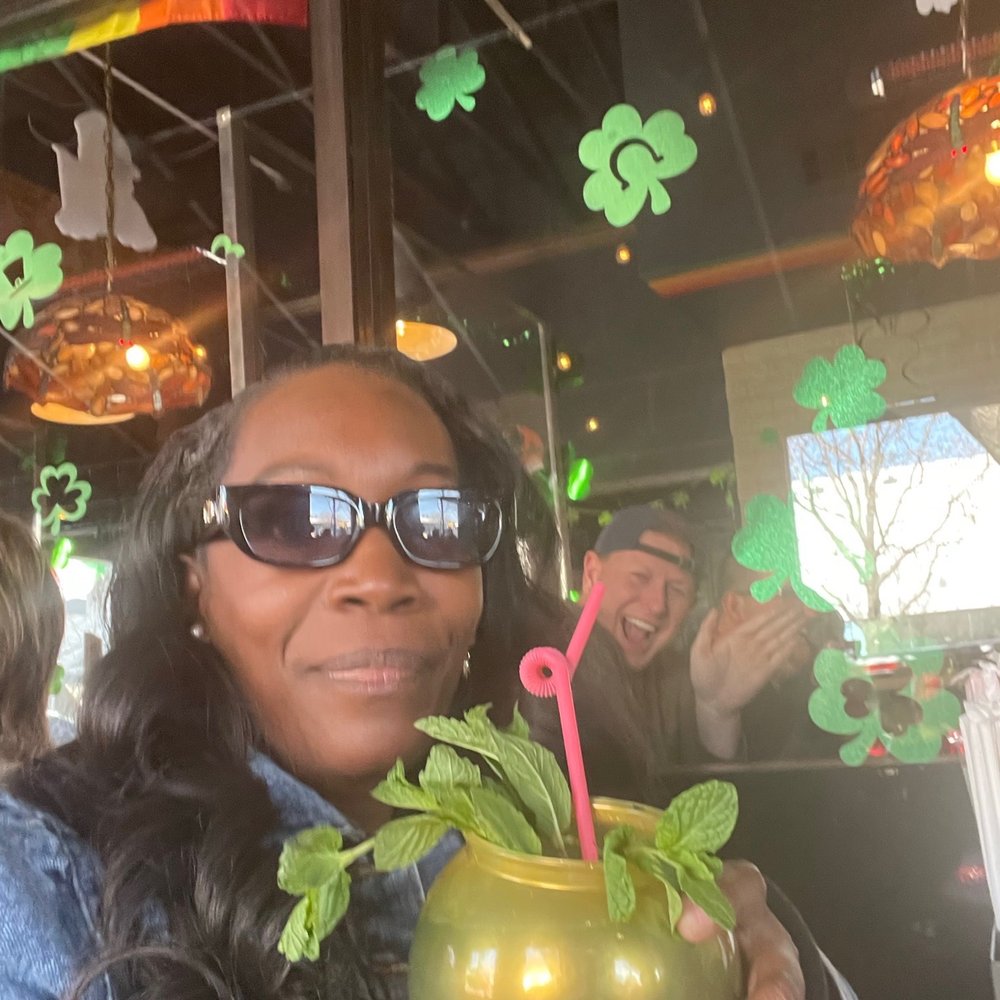 Roy G's - Bars Near Me - Dallas, Texas