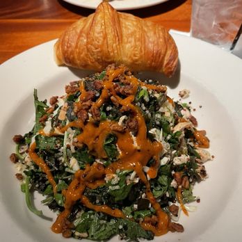 Charleston's - Comfort Food Near Me - Oklahoma City, Oklahoma