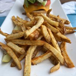 Mimi’s Tiki Hut - Entree: Hut Burger & Fries