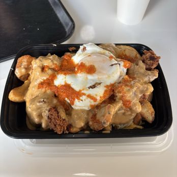 Eggbred - The breakfast Poutine- super yummy!! - Breakfast & Brunch Near Me - Long Beach, California