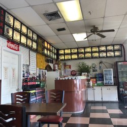 Yum's Chinese Food - Inside View
