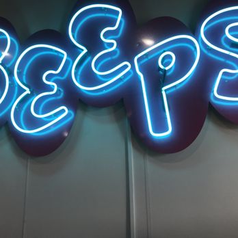 Beeps Diner - Diners Near Me - Simi Valley, California