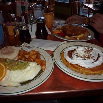 Oscar's Cafe - Mexican Near Me - Springdale, Utah