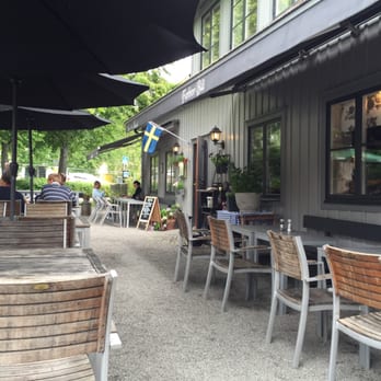 Blå - Exteriör - Dive Bars Near Me - Sigtuna, Alberta