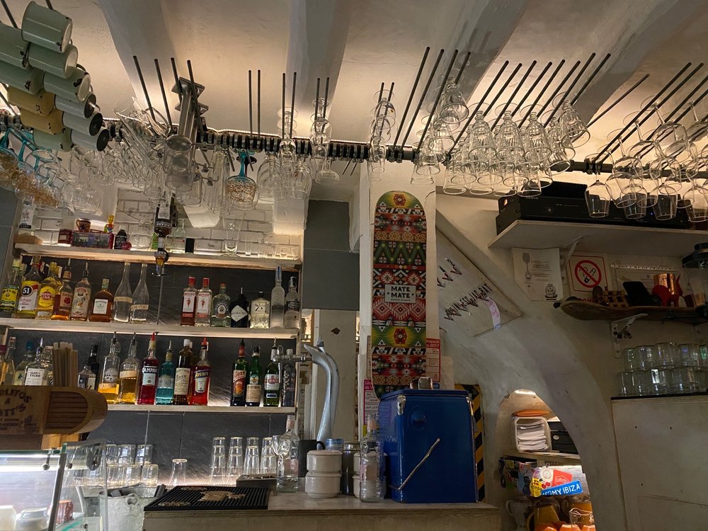Bar 1805