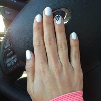 Diamond Nails - Nail Salons Near Me - Austin, Texas