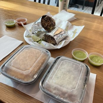 TacoMania - Suadero (Beef Brisket) Super Burrito, Rice & Beans. - Food Trucks Near Me - Santa Clara, California TacoMania - Suadero (Beef Brisket) Super Burrito, Rice & Beans. - Food Trucks Near Me - Santa Clara, California