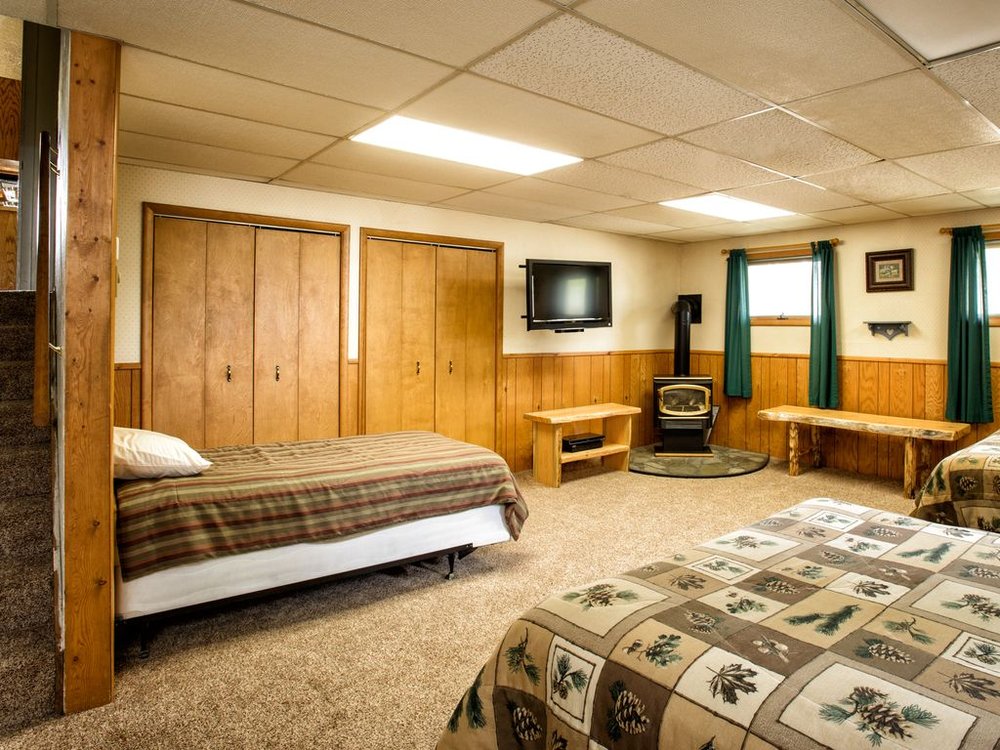 BROOK TROUT INN Updated October 2024 42 Photos 1730 Targhee Pass