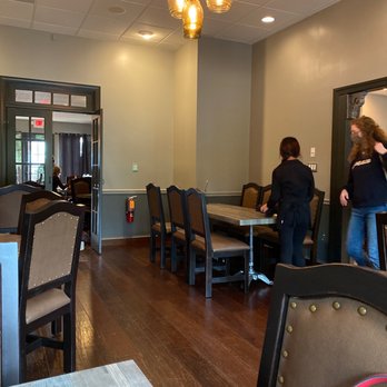 Two Compadres Taqueria Bar & Grill - Seating area - Mexican Near Me - Midlothian, Virginia