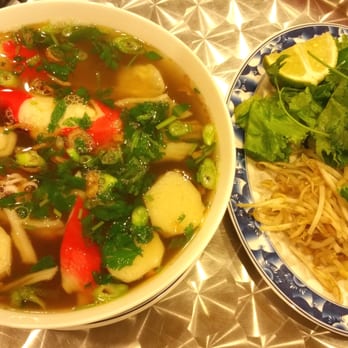 Jasmine's Noodle Bar - Wonton Soup (H3) - Vietnamese Near Me - Bossier City, Louisiana Jasmine's Noodle Bar - Wonton Soup (H3) - Vietnamese Near Me - Bossier City, Louisiana